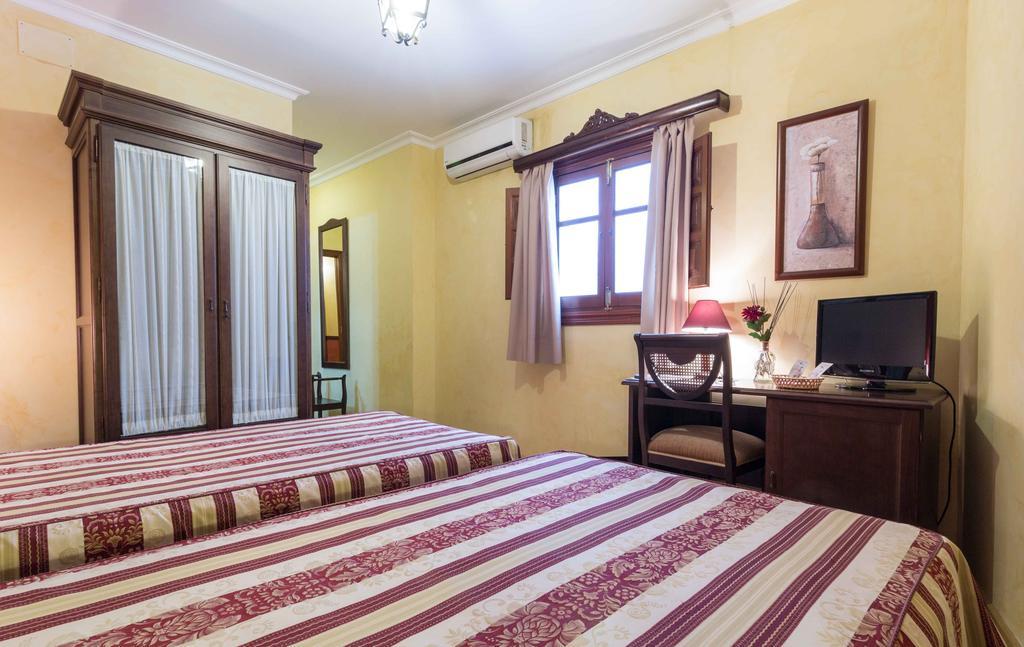 Hotel Esmeralda オスナ エクステリア 写真
